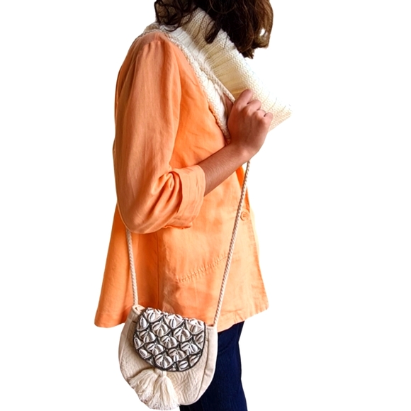 Sportsgirl Ivory Textured Fabric & Shell Crossbody Bag - Picture 8 of 8